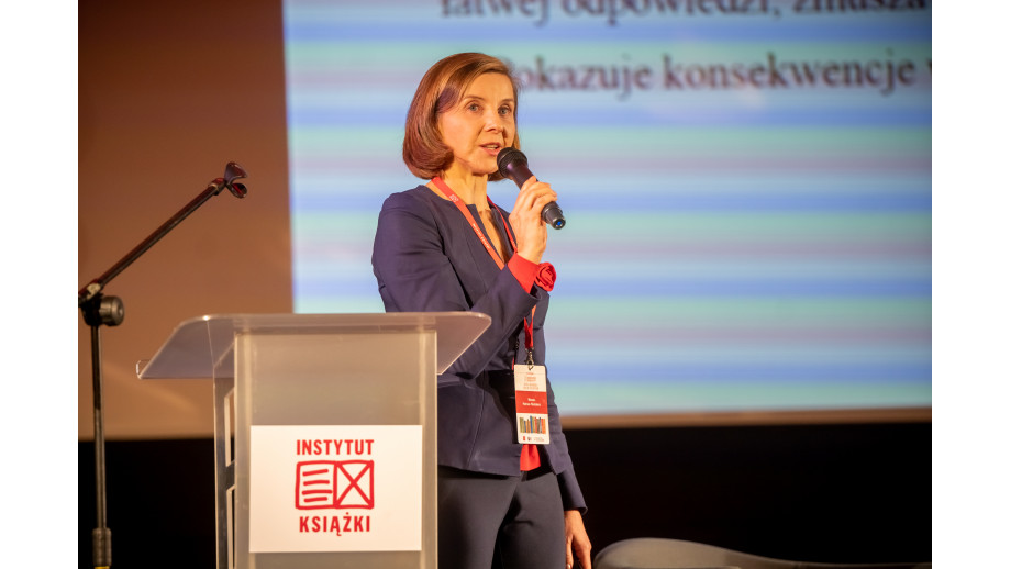 Wykład: „Bajkoterapia wsparciem w sytuacjach kryzysowych” [relacja]